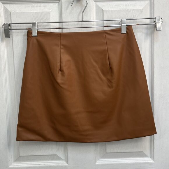 NWT A New Day Women’s Faux Leather Mini Skirt Brown Tan Size 4 High Rise - Picture 2 of 16